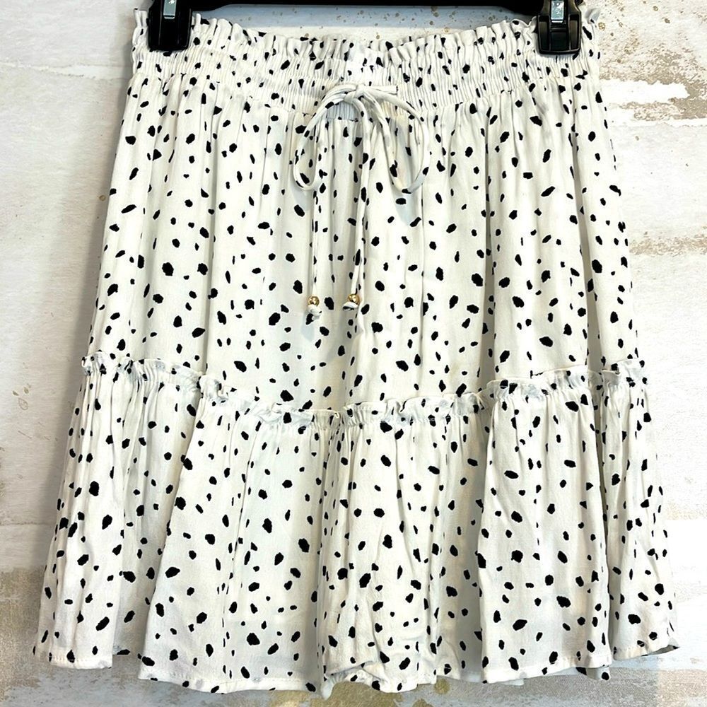 White/Black Dalmatian Print Skirt with Lining size Medium